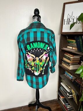 Ramones Plaid Button-Up — Teal & Black